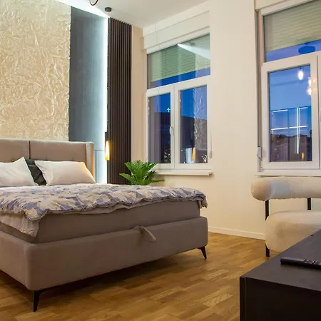 Saga Apartment *